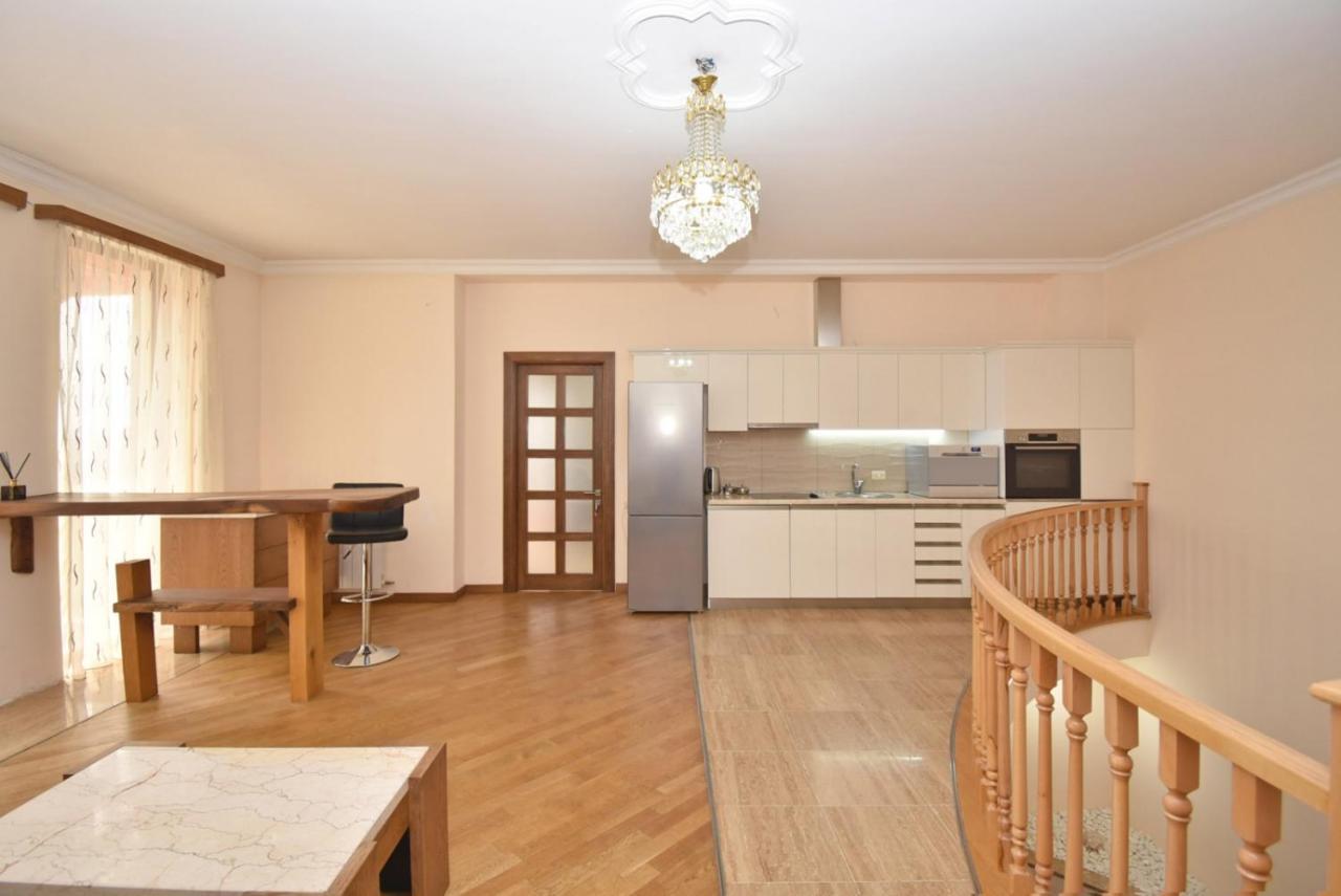 Homestay At City Center エレバン エクステリア 写真