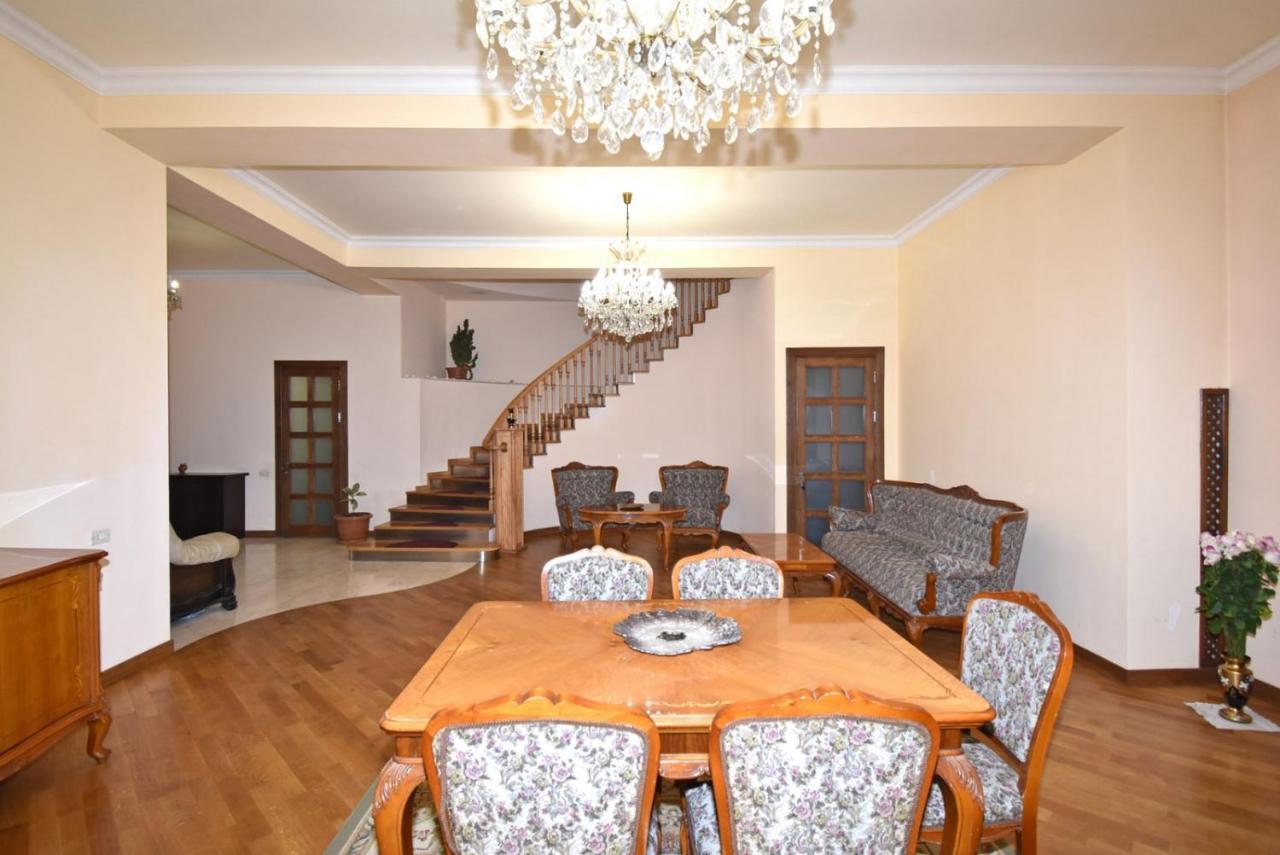 Homestay At City Center エレバン エクステリア 写真